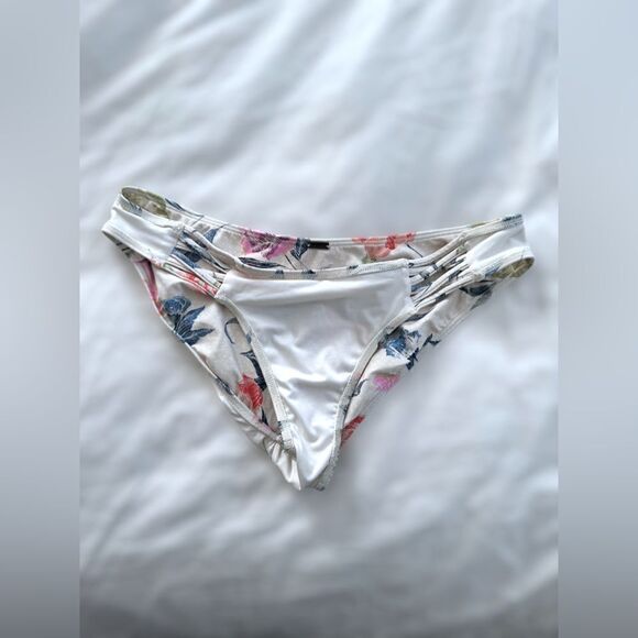 O'Neill Batik Floral BOHO Bikini Bottoms Size M - Picture 6 of 12